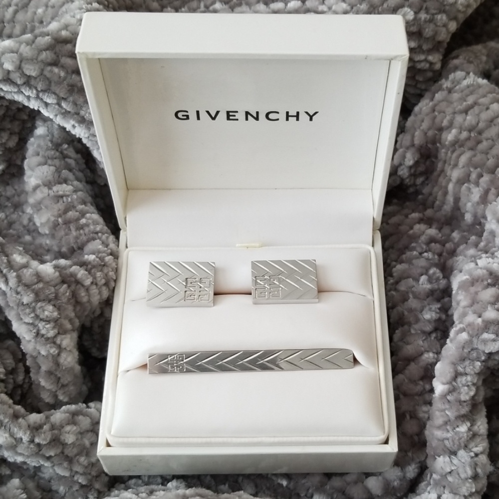 Authentic Givenchy Cuff Link Set - image 2